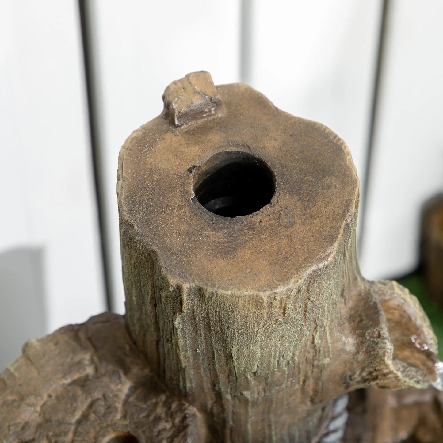 Tree Trunk Outdoor Fountain With Birdhouse